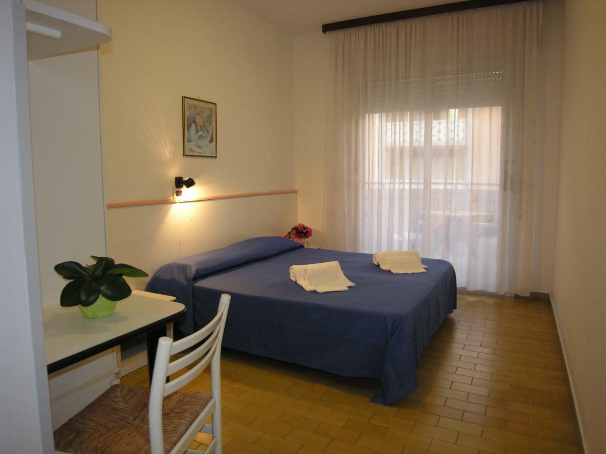 Hotel Garni Tahiti Bibione Exterior foto